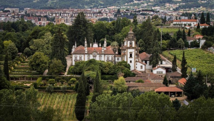 De Vila Real, em Trás-os-Montes e Alto Douro para o vale do rio Piauí: gênese da família Miranda