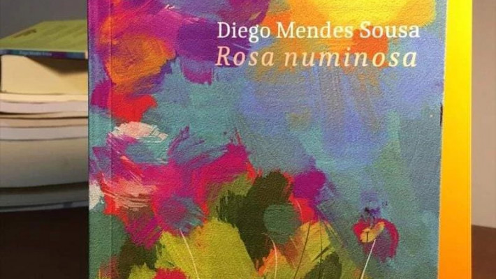 "Rosa numinosa" (2022), de Diego Mendes Sousa