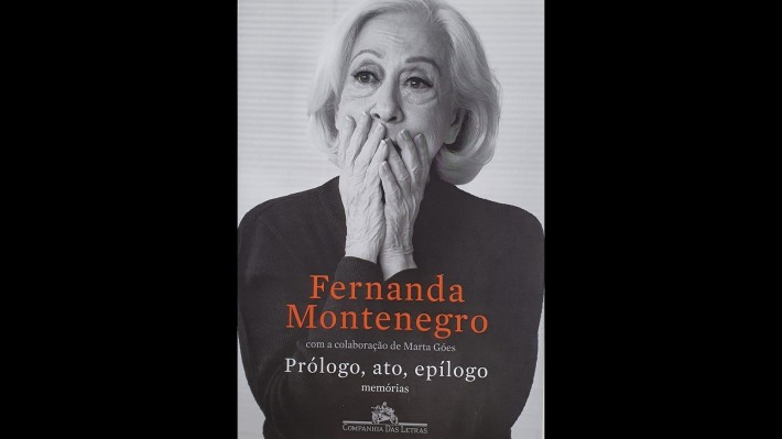 Capa do livro Prólogo, ato, epílogo: memórias (2019), de Fernanda Montenegro