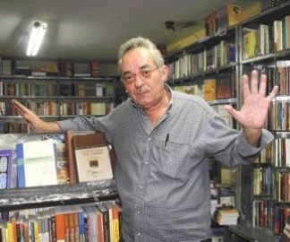 Morre o escritor Nilto Maciel