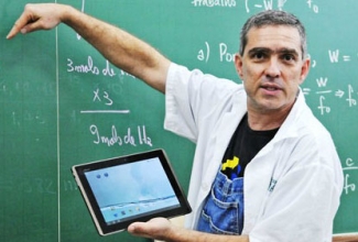 Professores da rede pública receberão tablets
